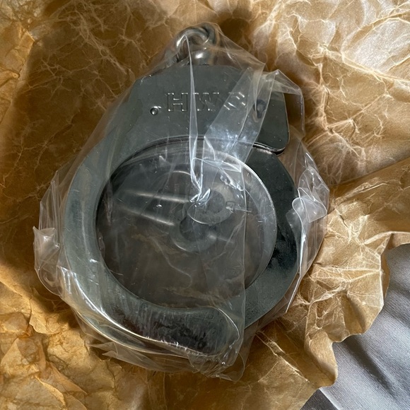 HWC Nickel Plated Steel Handcuffs - Picture 3 of 3